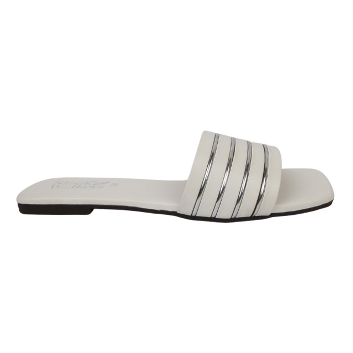 Flat slippers