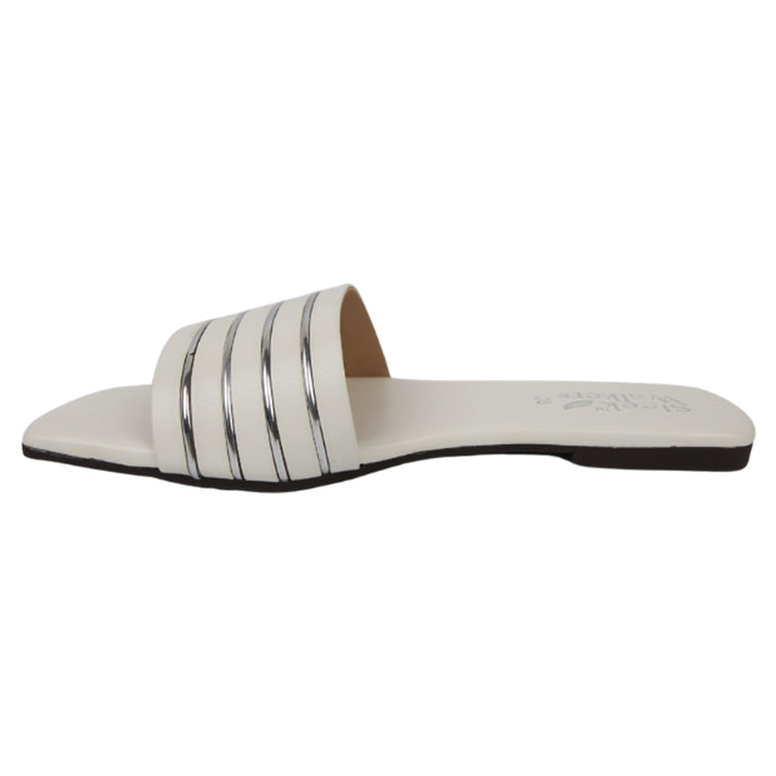 Flat slippers